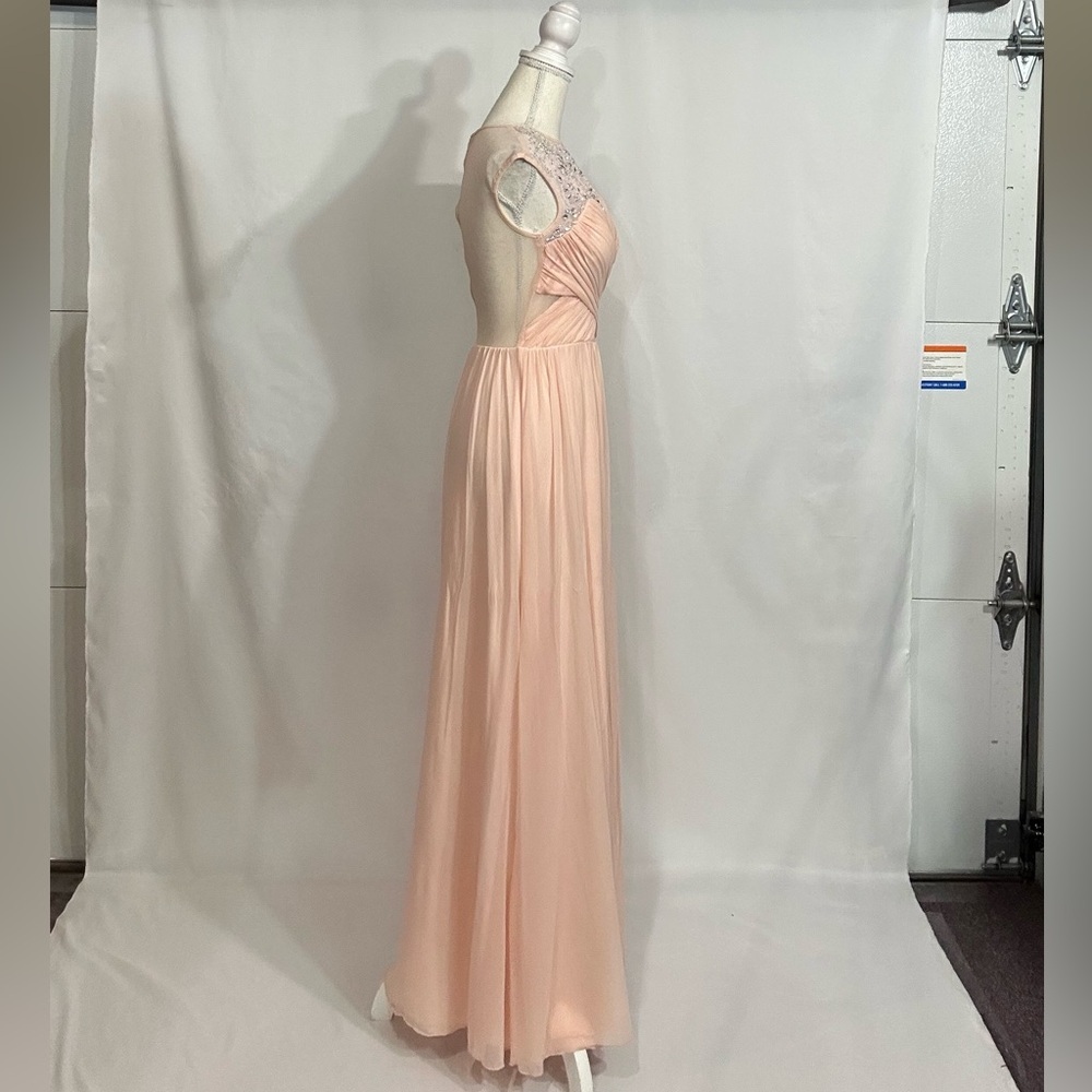 Peach colored formal dress - Picture 2 of 5